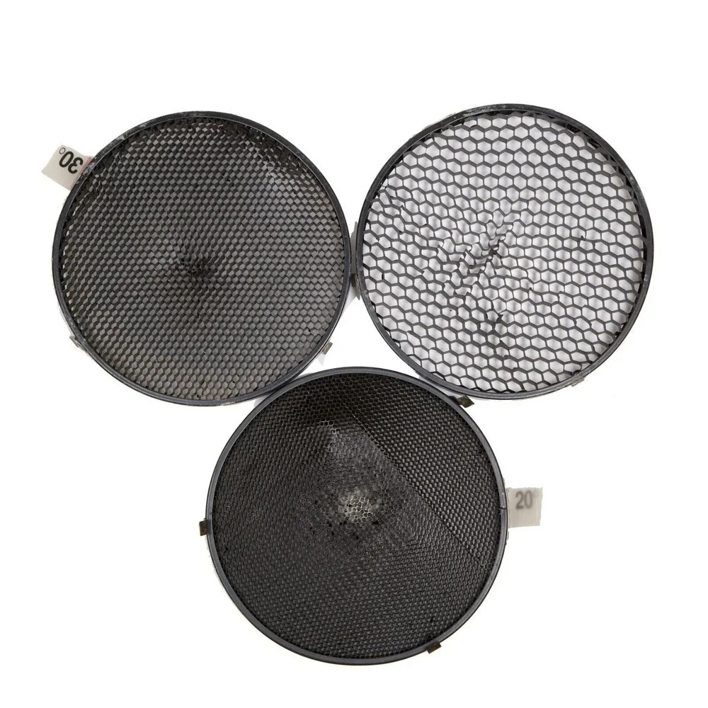 Two Photogenic 1500 Flash Power Packs Two soft boxes lighting kit Three Grids